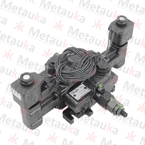 Comando Danfoss de 3/8 - 01 sección - Eléctrico 12 volt.